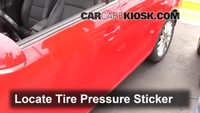 2009 Volkswagen Jetta Wolfsburg Edition 2.0L 4 Cyl. Turbo Neumáticos y ruedas Controlar presión de neumáticos